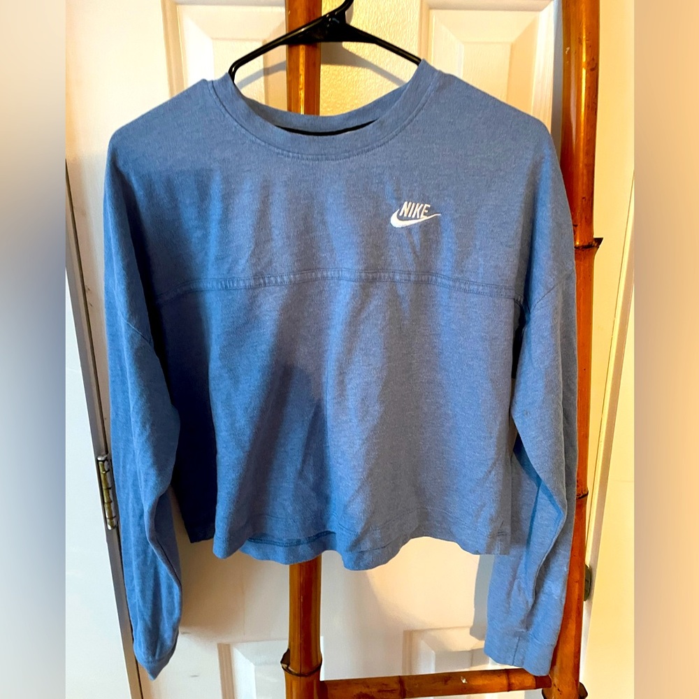 Nike cropped workout too